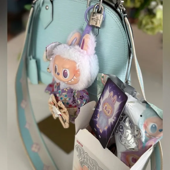 Labubu Plush Doll “LUCK” Pop Mart's The BIG ENERGY Series in CUSTOM OUTFIT~NWB - Picture 6 of 11